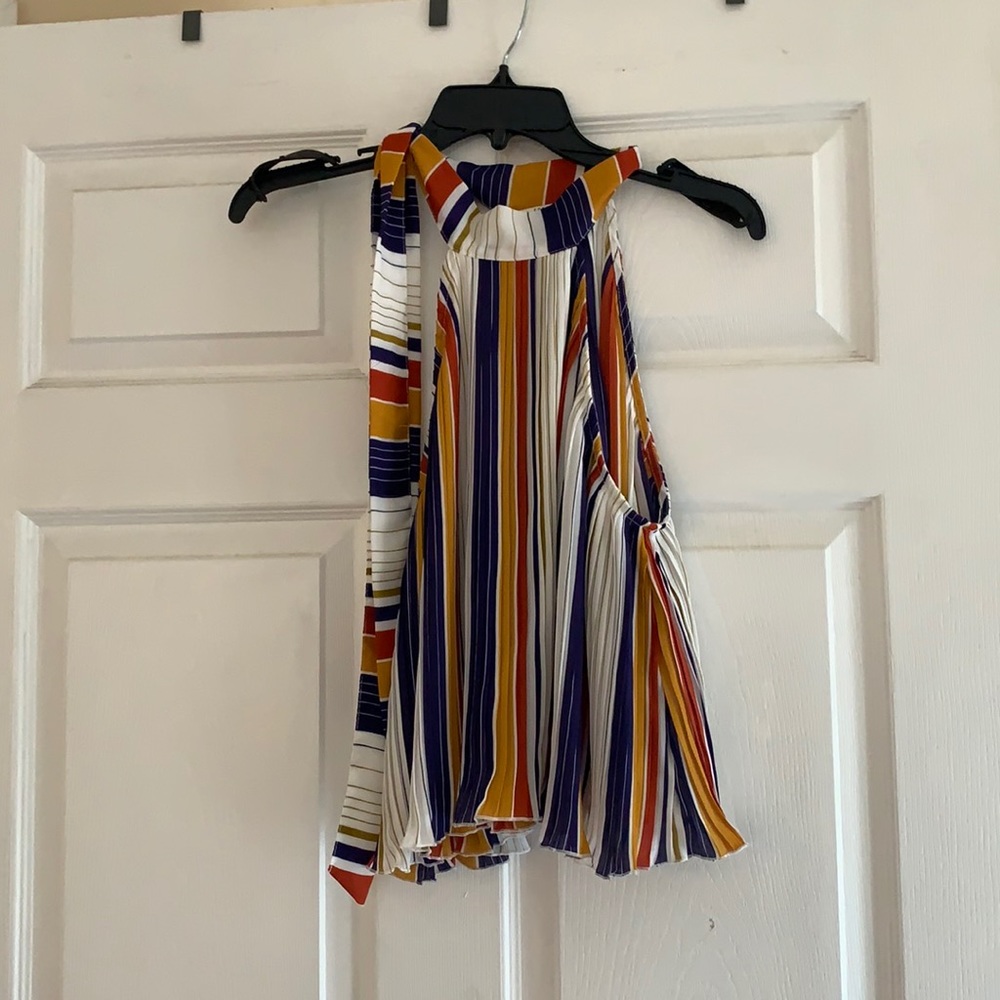 Medium Forever 21 blouse! Pretty autumn colors!